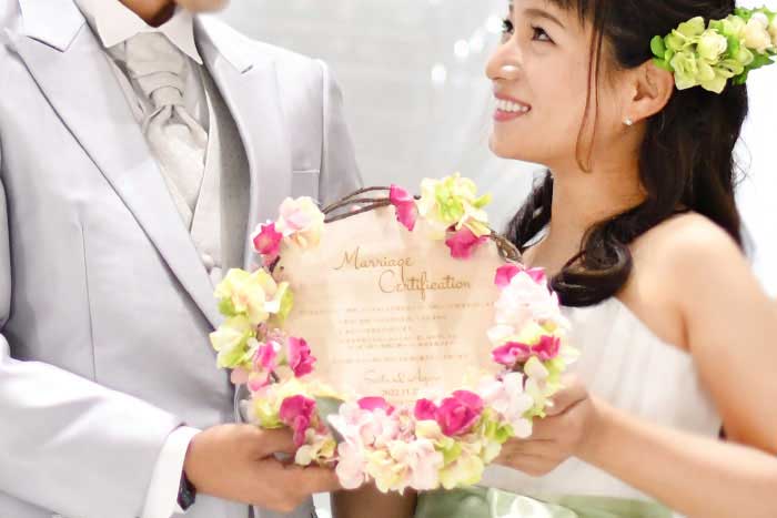 結婚証明書　木製レーザー刻印「リース」