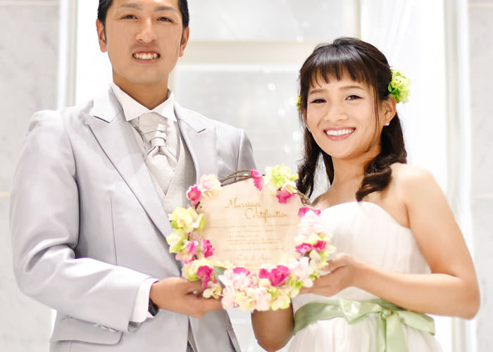 結婚証明書　木製レーザー刻印「リース」